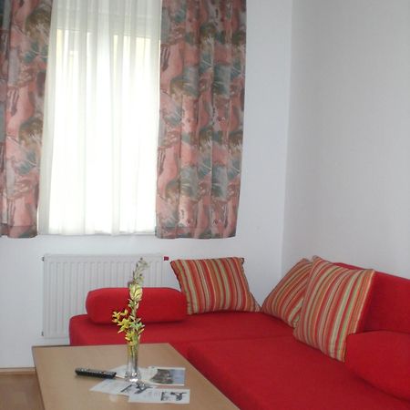 Pöchlarn Privatzimmer Familie Wagner מראה חיצוני תמונה