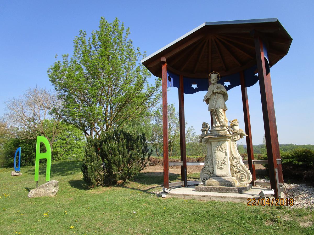 Pöchlarn Privatzimmer Familie Wagner מראה חיצוני תמונה